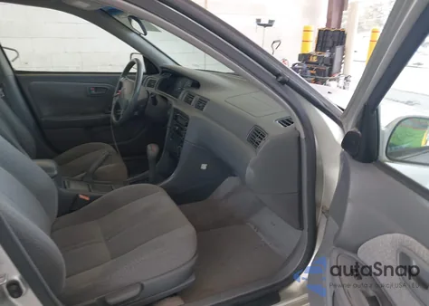 2000 Toyota Camry Le V6 z USA, uszkodzony, nr VIN JT2BF22K2Y0239961